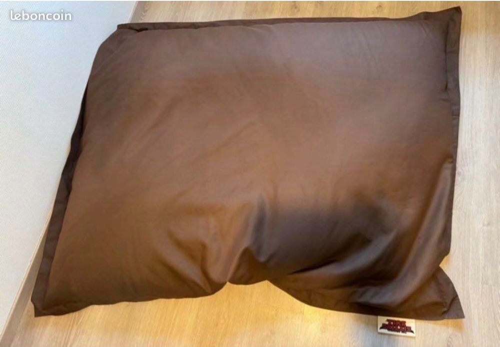 Pouf sitting bull Meubles