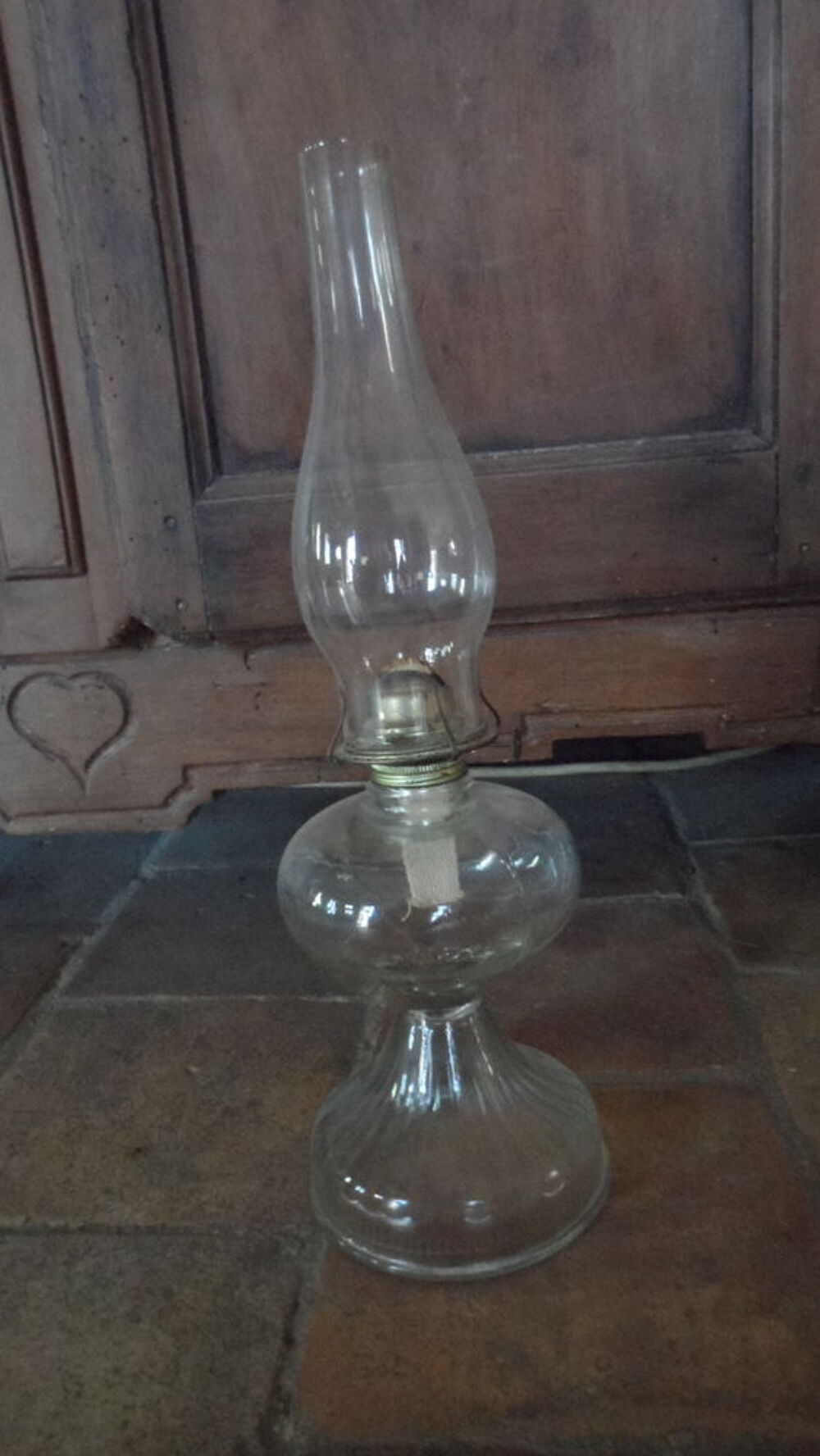 Grande a lampe a p&eacute;trole 