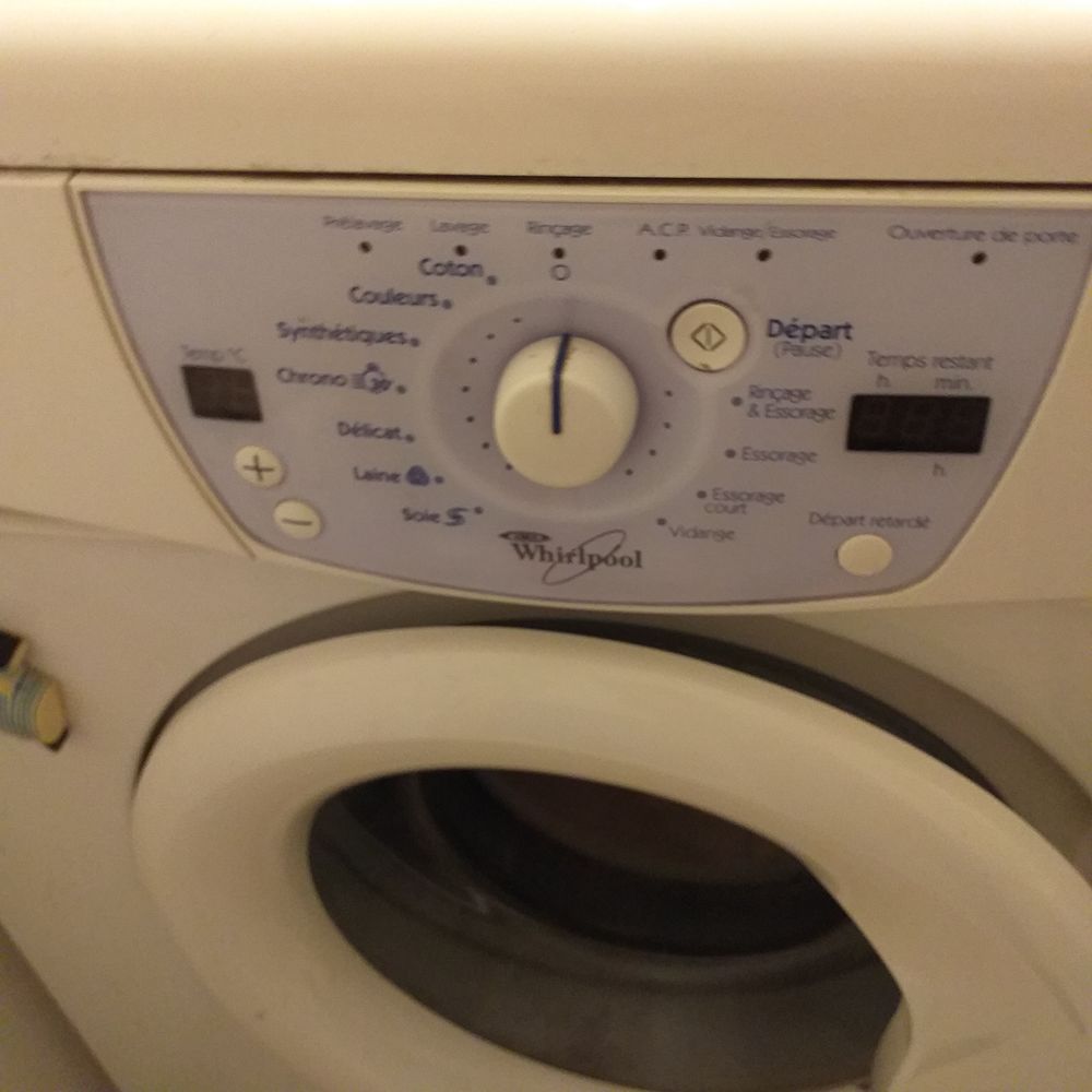 Lave-linge Whirlpool 6e sens et seche linge vedette Electrom�nager