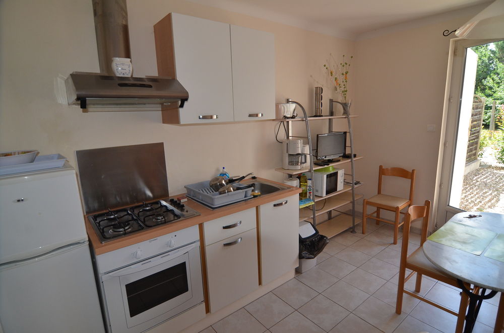 Location Appartement Studio meublé proche fac wifi terrasse acces indep Albi