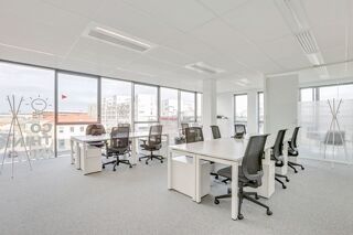   Grand espace de bureau à louer pour 25 personnes à Spaces Euratlantique Bordeaux