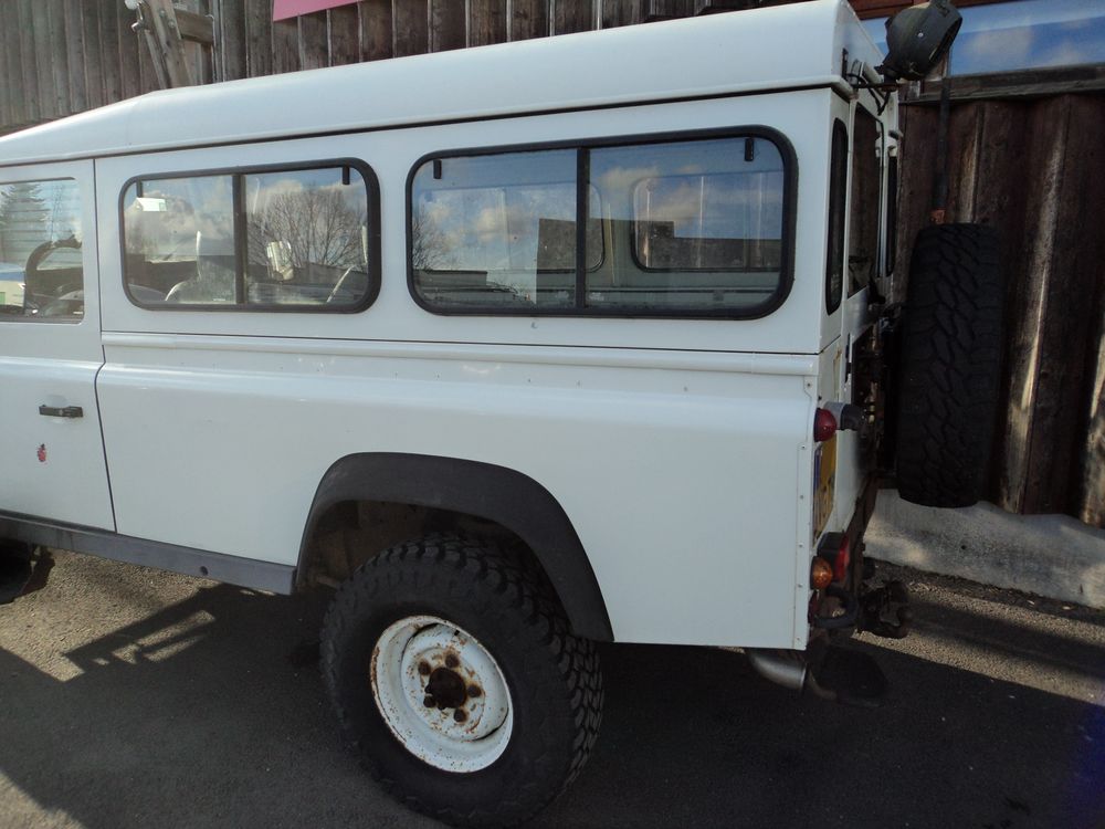 Defender 110 Td5 2001 occasion 78610 Le Perray-en-Yvelines