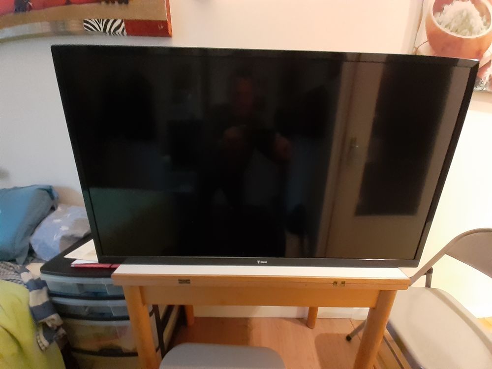 lots 75 jeux PS3 + console + tv &eacute;cran plat tr&egrave;s bon &eacute;tat Consoles et jeux vidéos