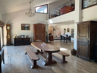  Villa à vendre 14 pièces 600 m²
