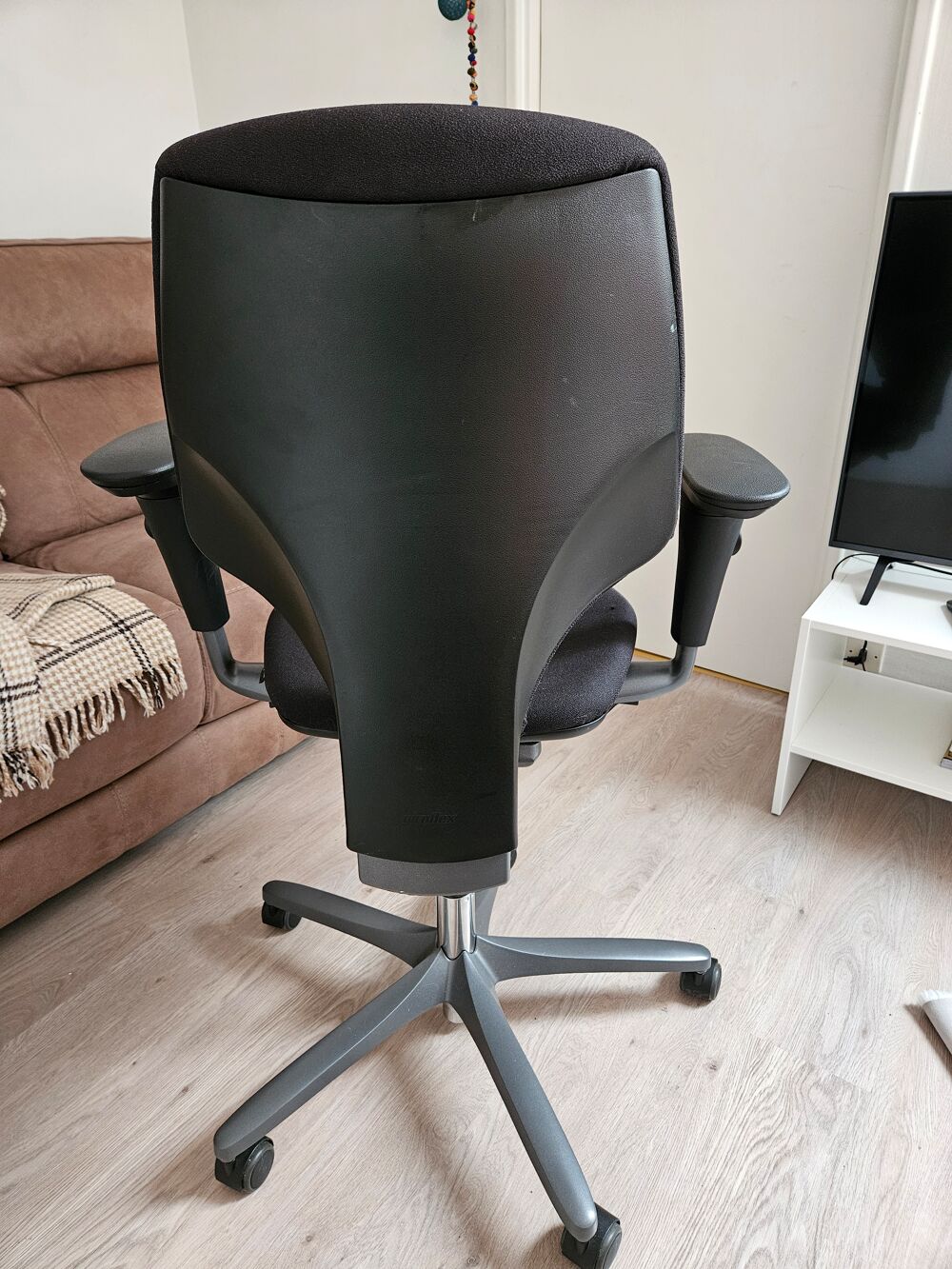 Si&egrave;ge de bureau ergonomique Giroflex Meubles