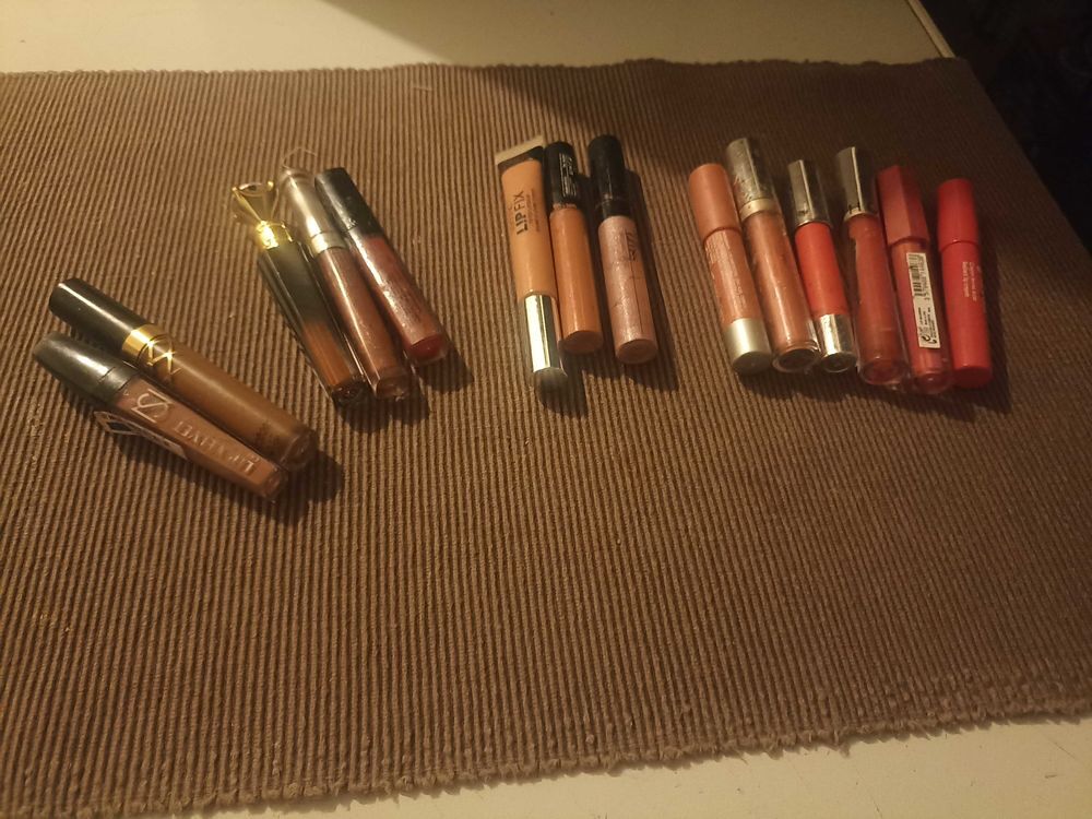 divers rouge &agrave; l&egrave;vre Maroquinerie