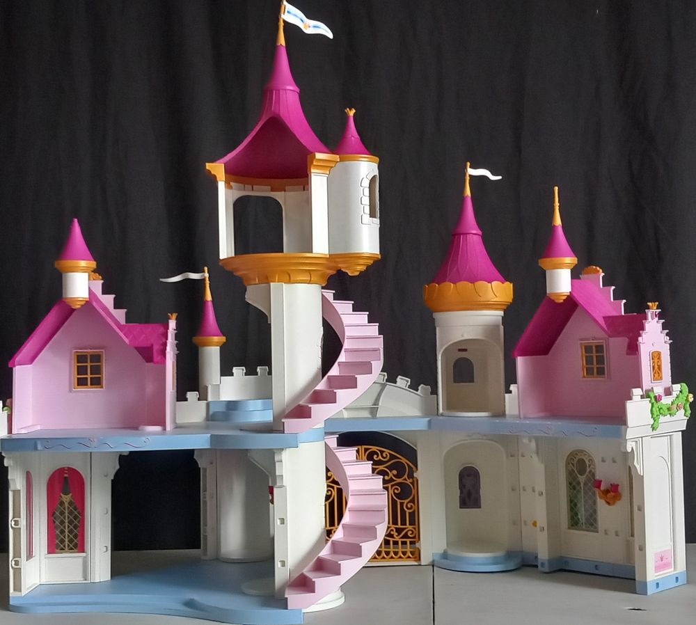 Playmobil 6848 Grand ch&acirc;teau de Princesse Jeux / jouets