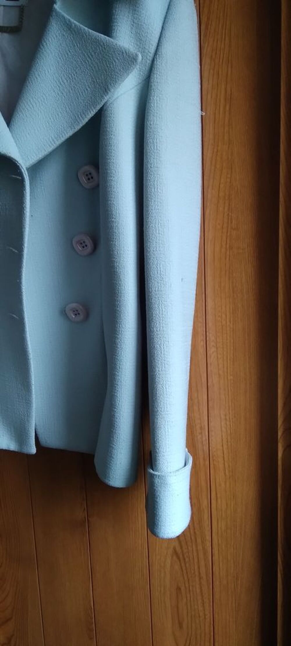 VESTE POUR FEMMES . Vêtements