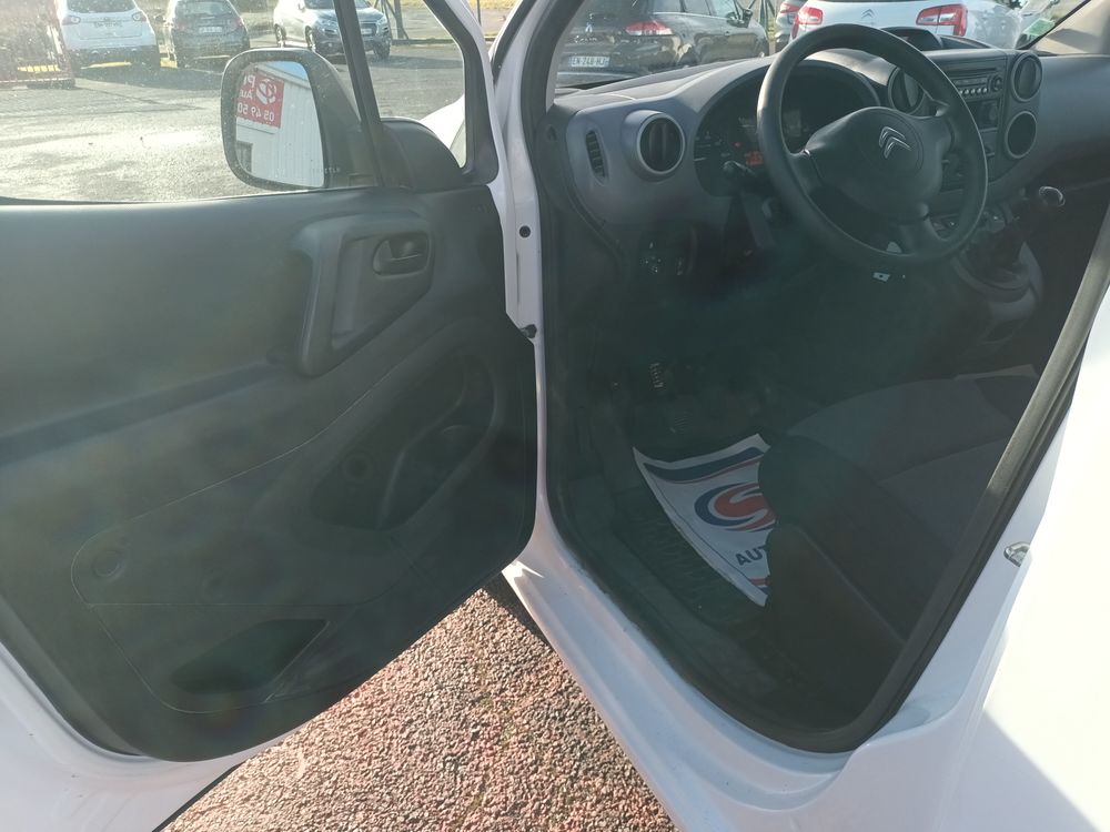 Berlingo 1.6 BLUEHDI 75 CLUB 2017 occasion 86600 Coulombiers
