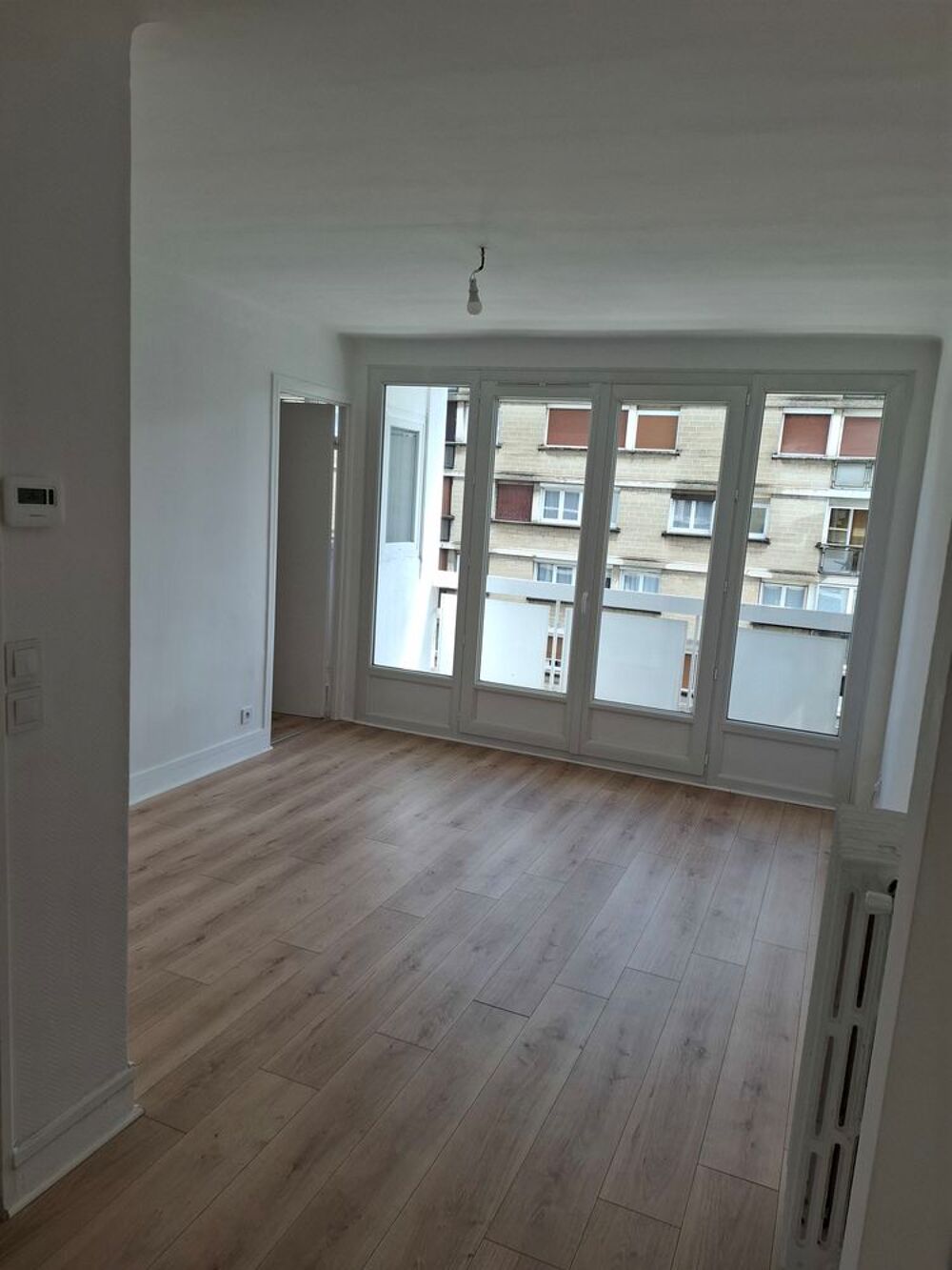 Location Appartement Dans belle immeuble au calme centre ville, tout commerces Caen