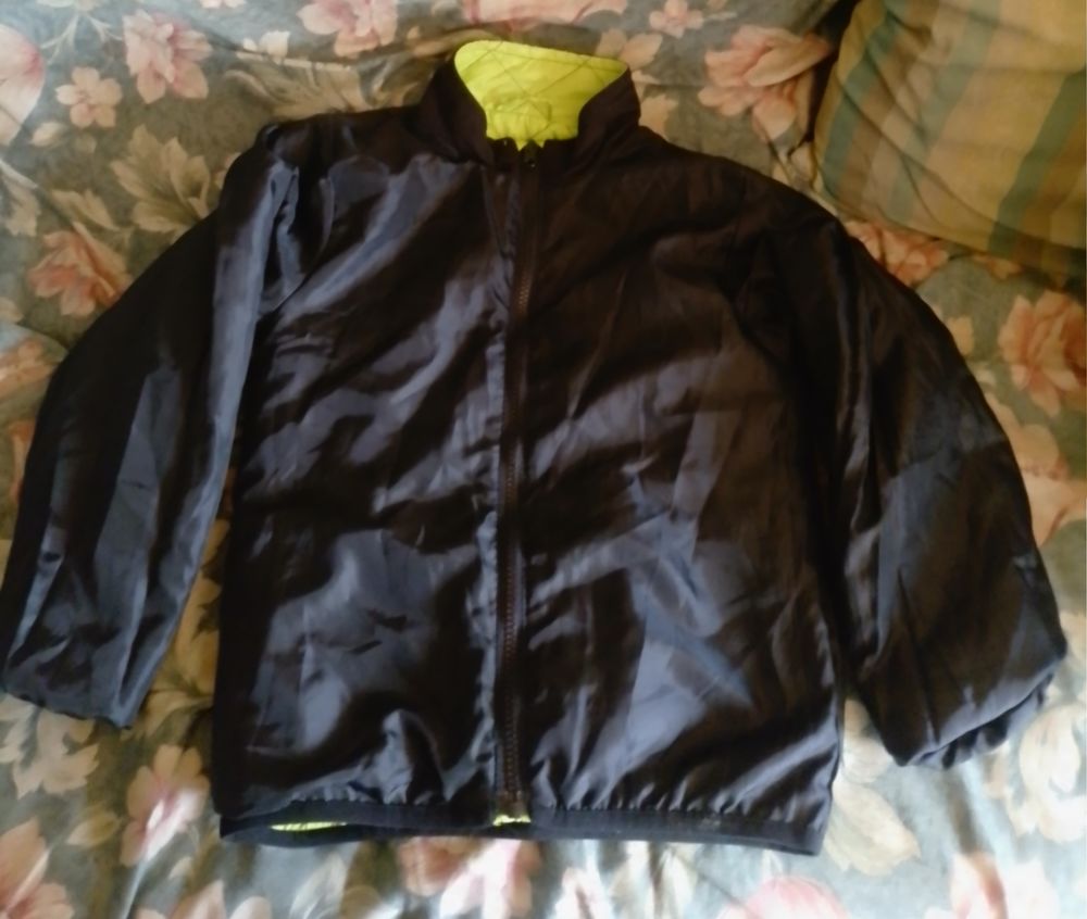 blouson 8 ans r&eacute;versible noir / jaune Vêtements enfants