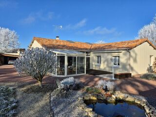  Maison � vendre 8 pi�ces 162 m� Neuville-de-poitou