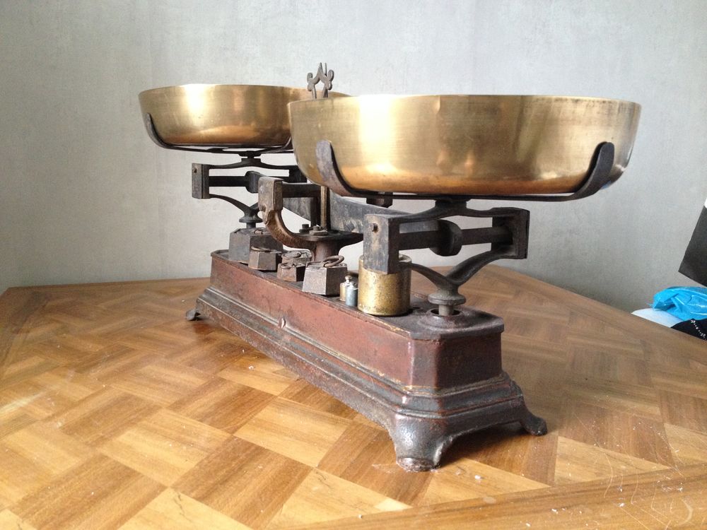Balance Roberval 15kilos plateaux en laiton Décoration