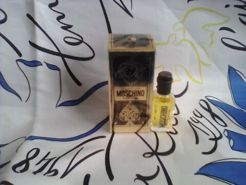 MOSCHINO 5 Trouy (18)