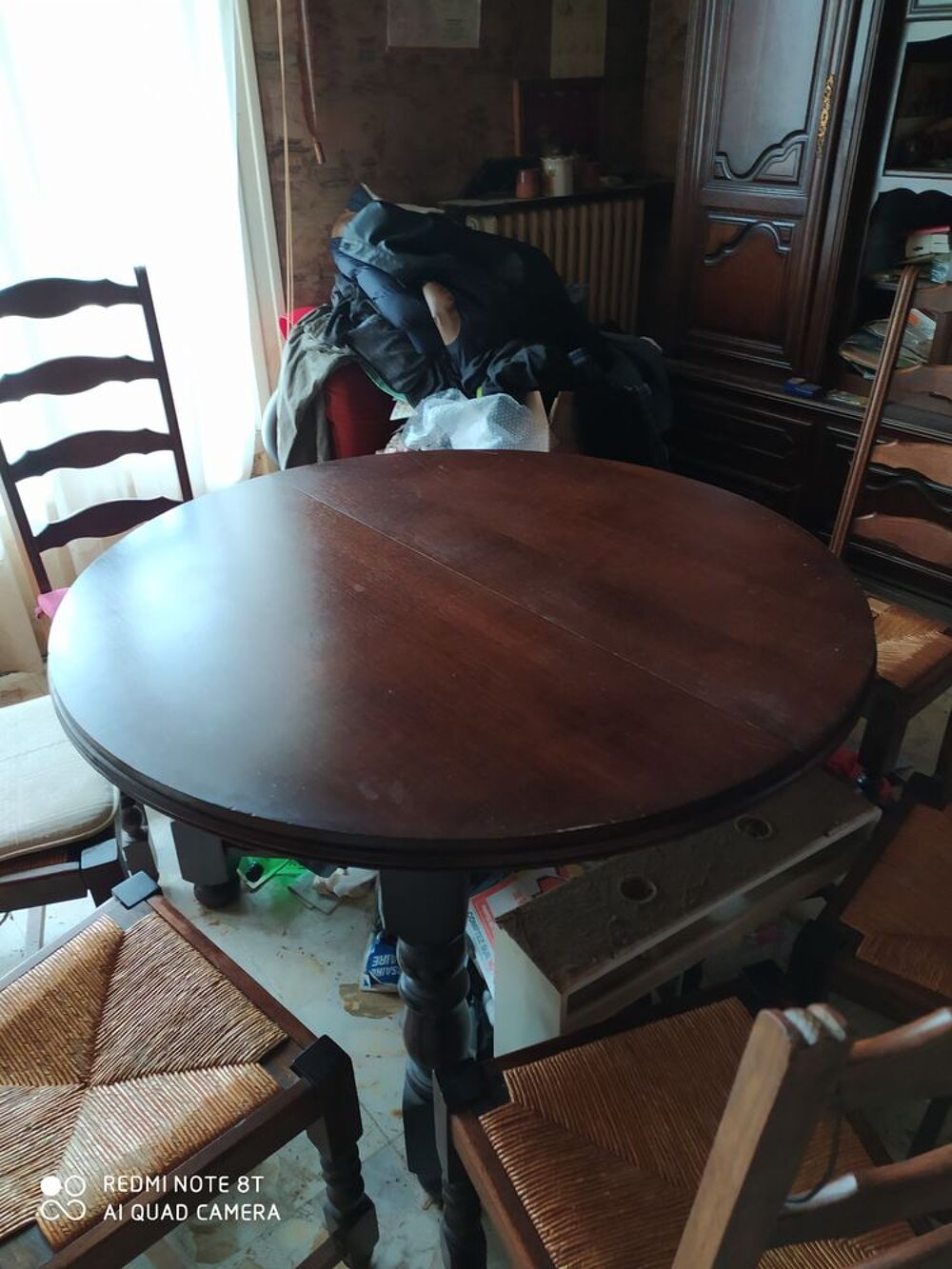 Table &agrave; manger en ch&ecirc;ne Meubles