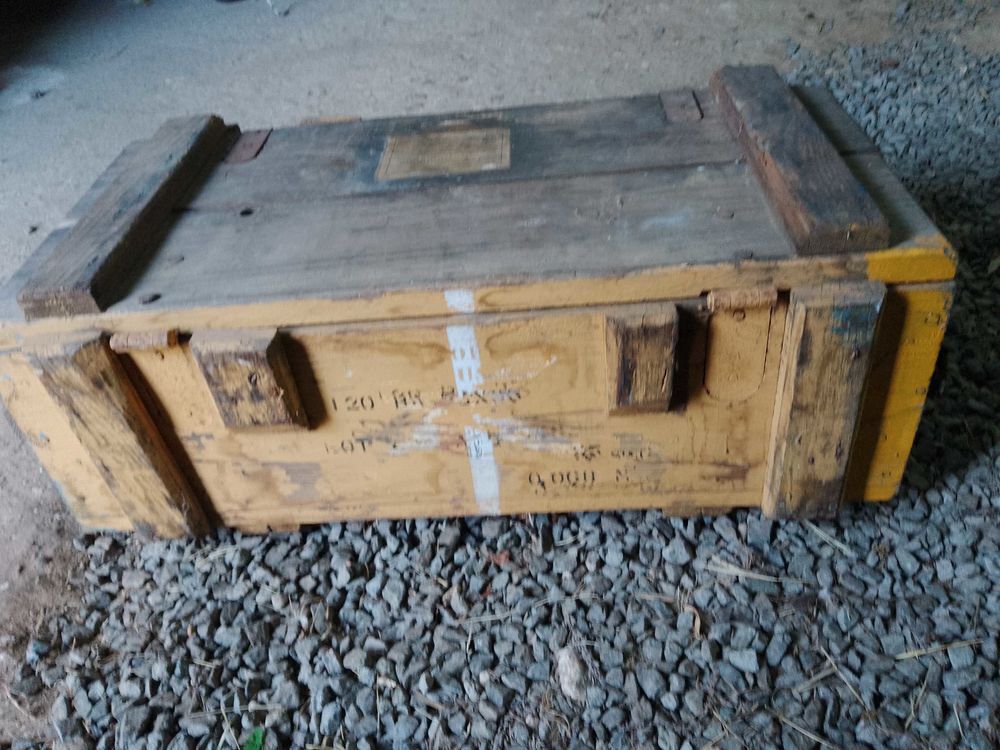 caisse militaire ancienne 