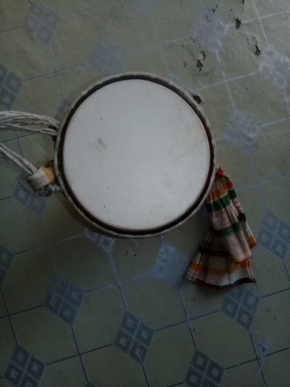 La tama s&eacute;n&eacute;galais 
Instruments de musique