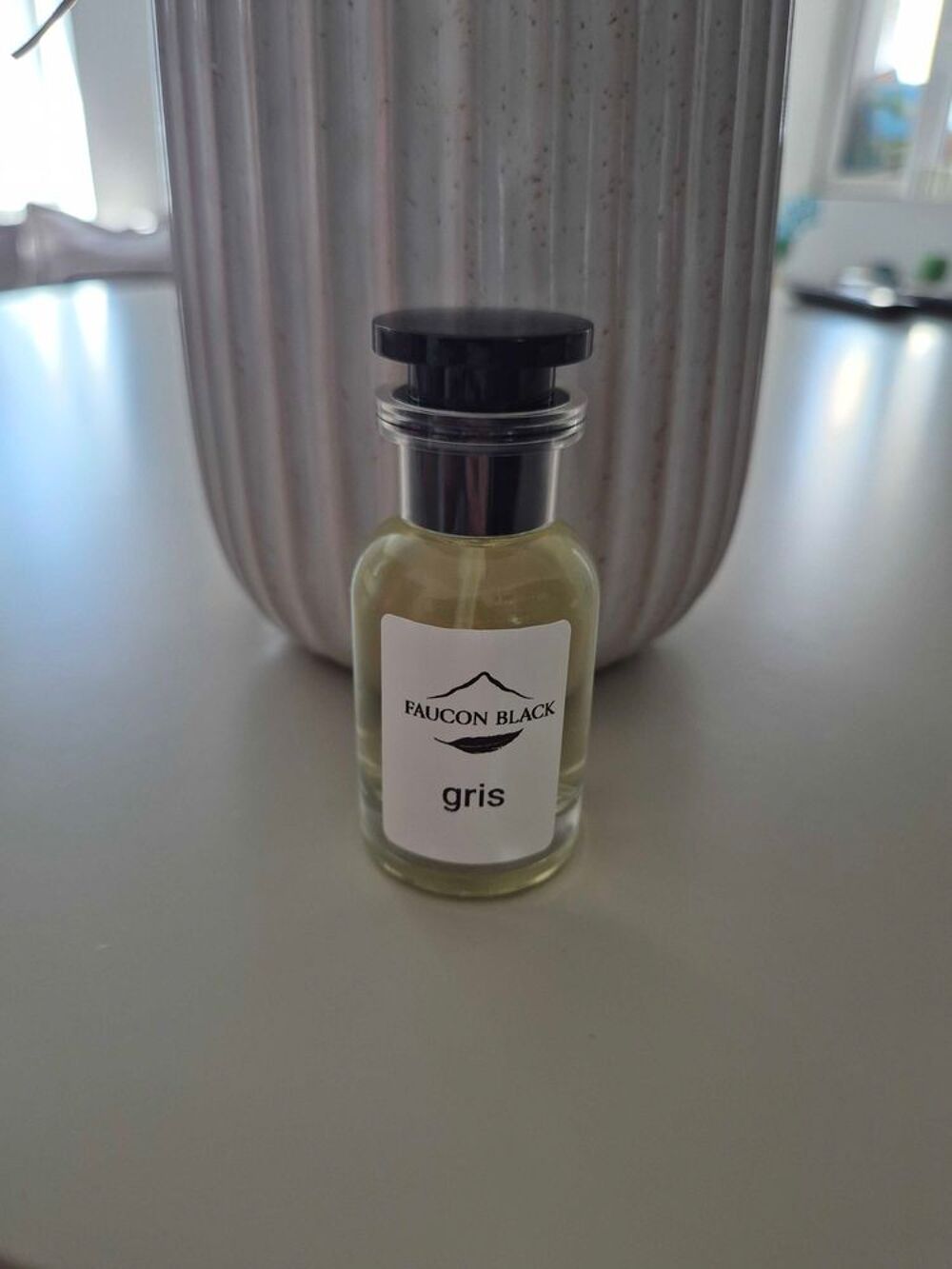 creation parfum gris identique &agrave; l'original a 99% 