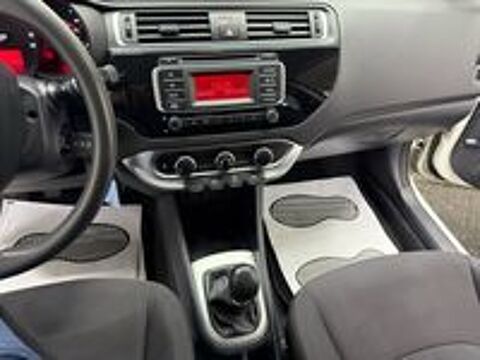 Rio 1.1 CRDi 75 Motion 2016 occasion 69120 Vaulx-en-Velin