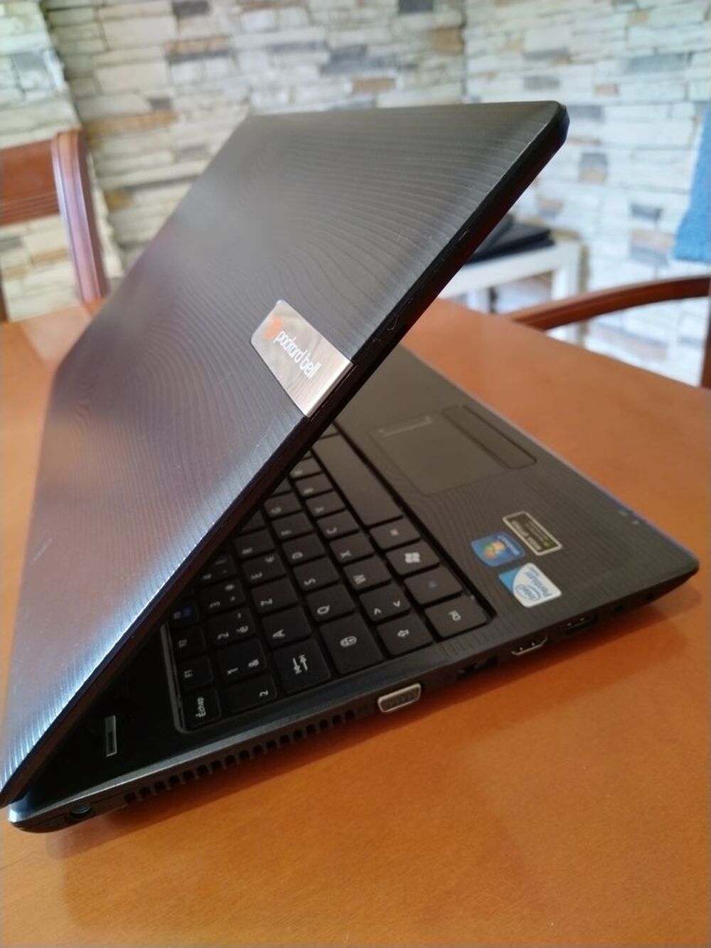 PC PORTABLE PACKARD BELL PENTIUM 8 Go SSD 256 Go R2654 Matériel informatique
