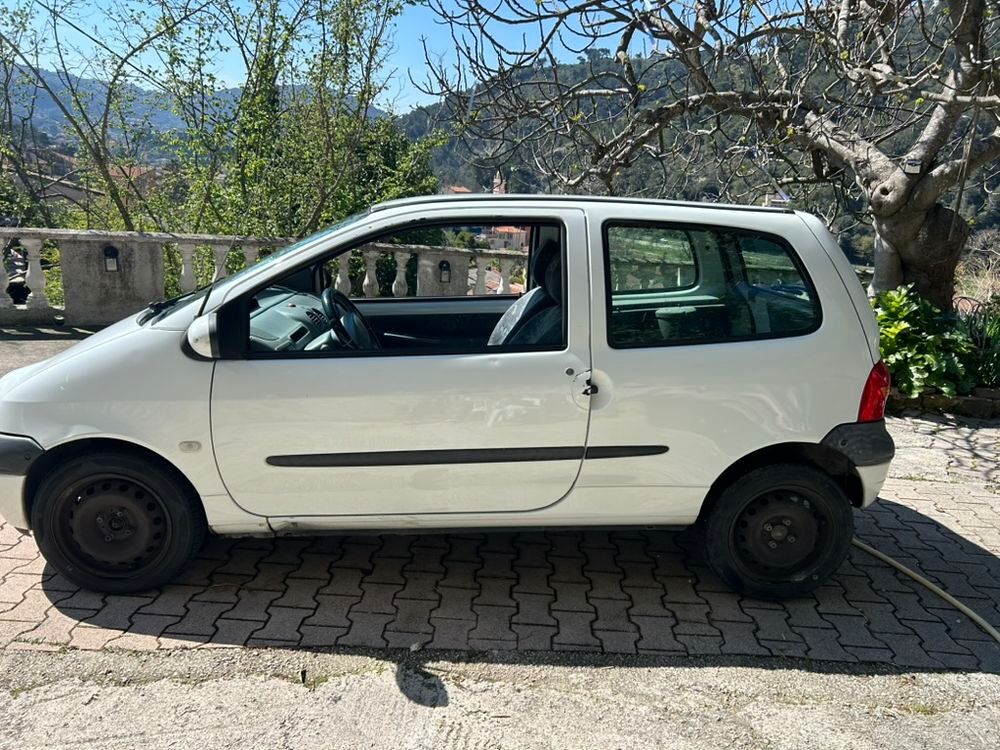 Twingo TWINGO SOCIETE 1.2 CAMPUS 2005 occasion 06340 Drap