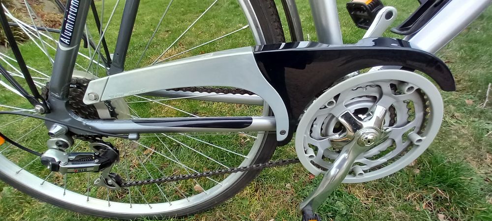 VTC, v&eacute;lo tous chemins de marque GITANE, type MISSISSIPI Vlos