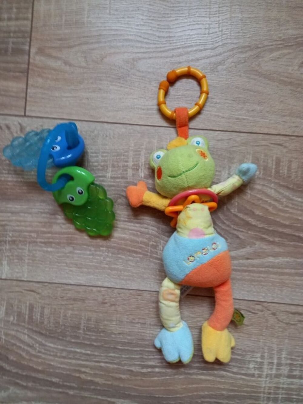 Lot de 2 jouets &eacute;veil Jeux / jouets