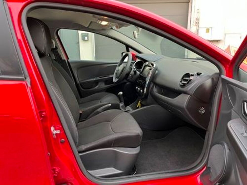 Clio IV dCi 90 Energy eco2 Business 90g 2013 occasion 42700 Firminy