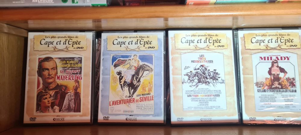 40 DVD cap et d'&eacute;p&eacute;e Photos/Video/TV