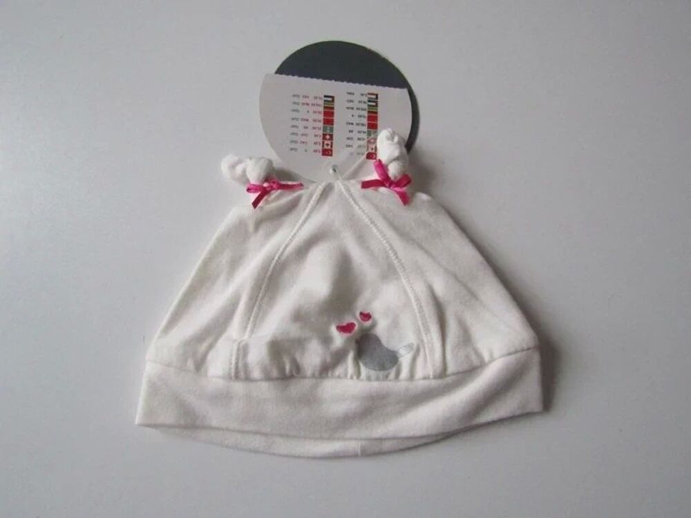 Bonnet b&eacute;b&eacute; naissance
Vêtements enfants