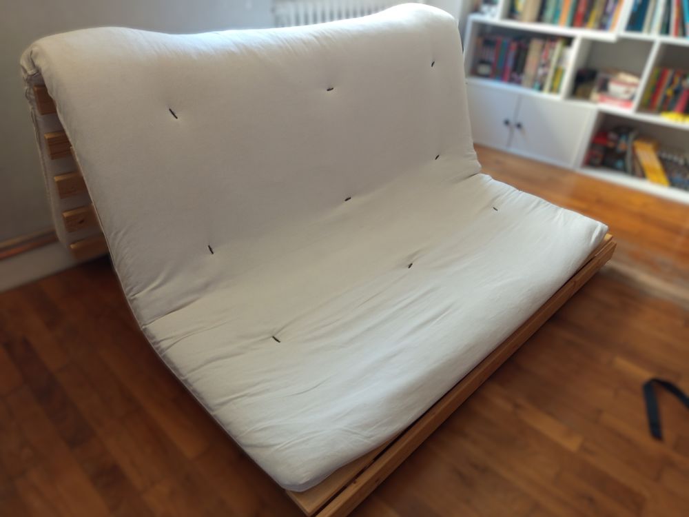 Futon 140x200 cm avec matelas ? Bon &eacute;tat Meubles