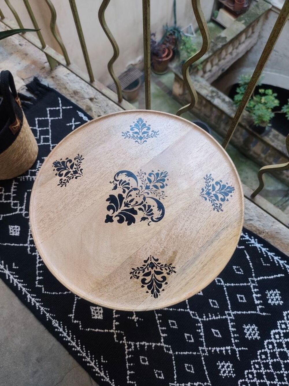 Table basse mandala fait main Meubles