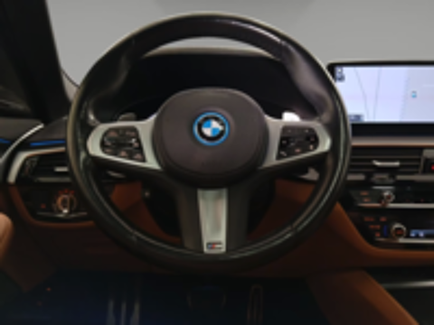 S&eacute;rie 5 Touring 530e TwinPower Turbo xDrive 292 ch BVA8 M Sport 2022 occasion 59000 Lille