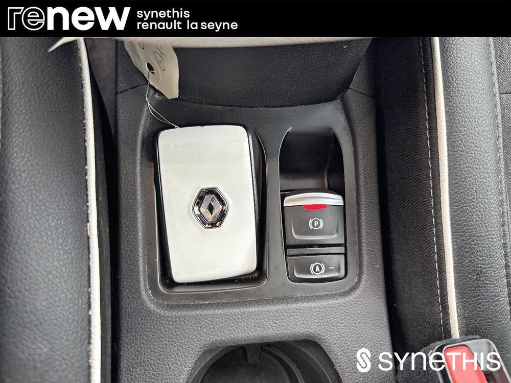 Clio V Clio E-Tech 140 - 21N Intens 2022 occasion 83500 La Seyne-sur-Mer