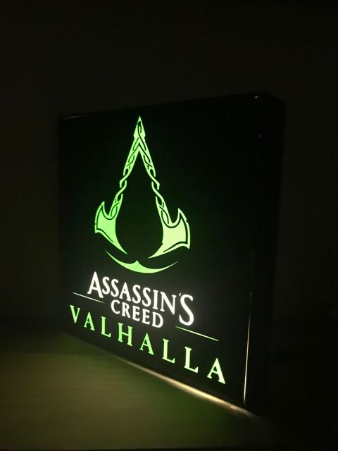 Lampe ASSASSINS CREED clairage leds  piles 29 Vorey (43)