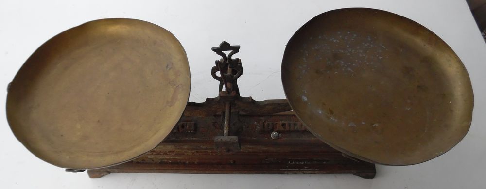 Balance Roberval 10 kg avec plateaux
Fonctionne Bricolage