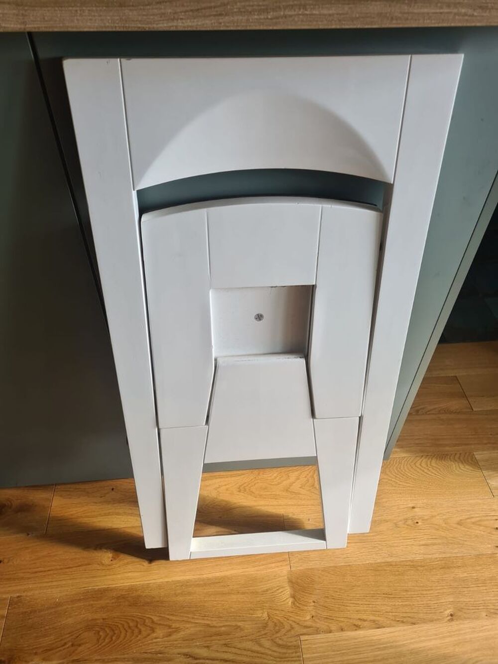 deux belles chaises Meubles