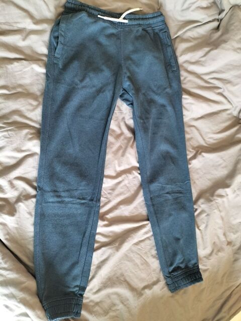 Jogging bleu garon 10 Paris 18 (75)