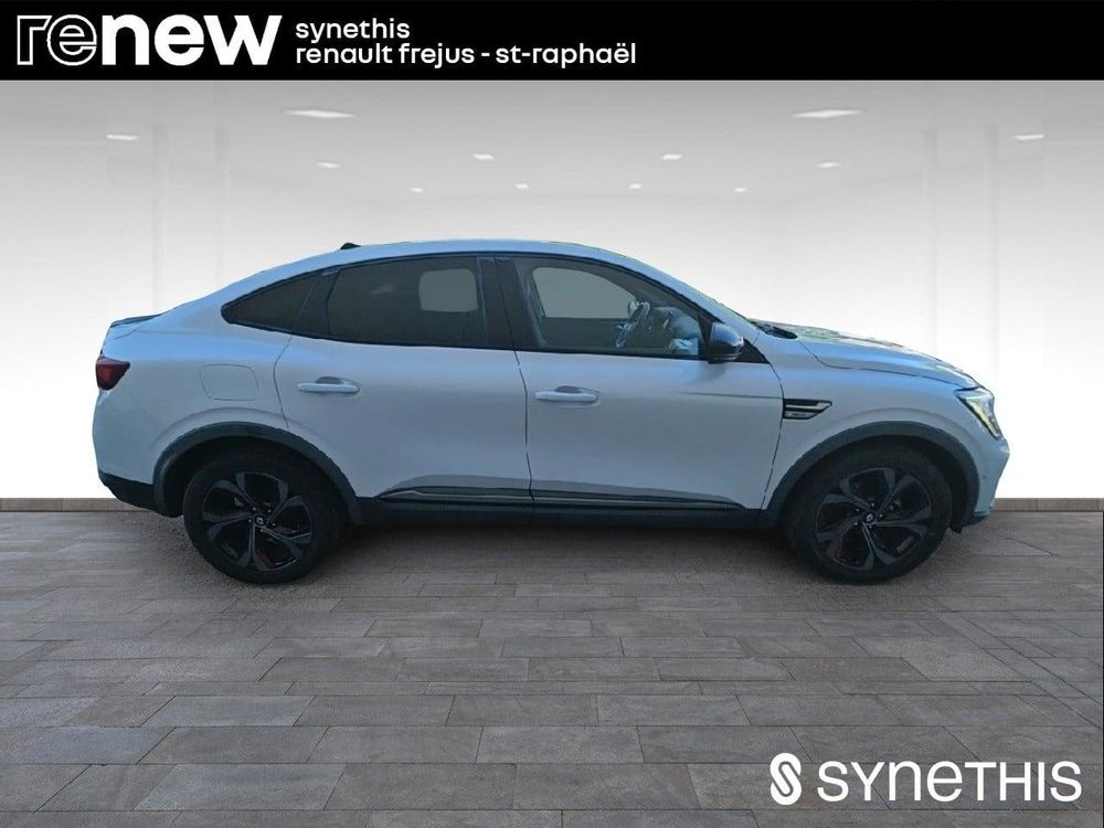 Arkana E-Tech hybride 145 R.S. Line Fast Track 2022 occasion 83600 Fr&eacute;jus