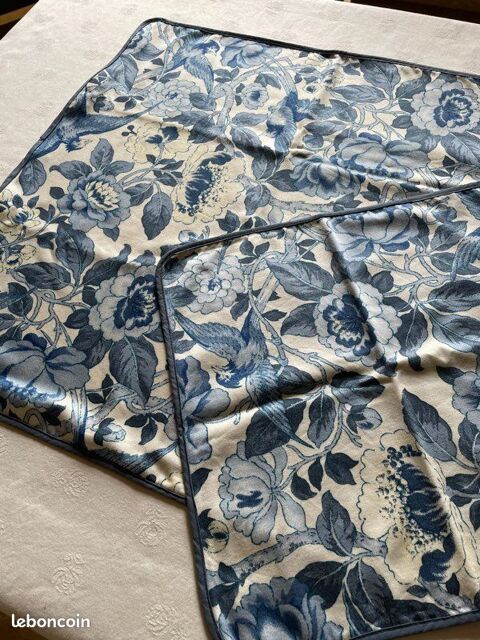 2 HOUSSES de COUSSIN de marque MADURA en tissu à fleurs 18 Toulouse (31)