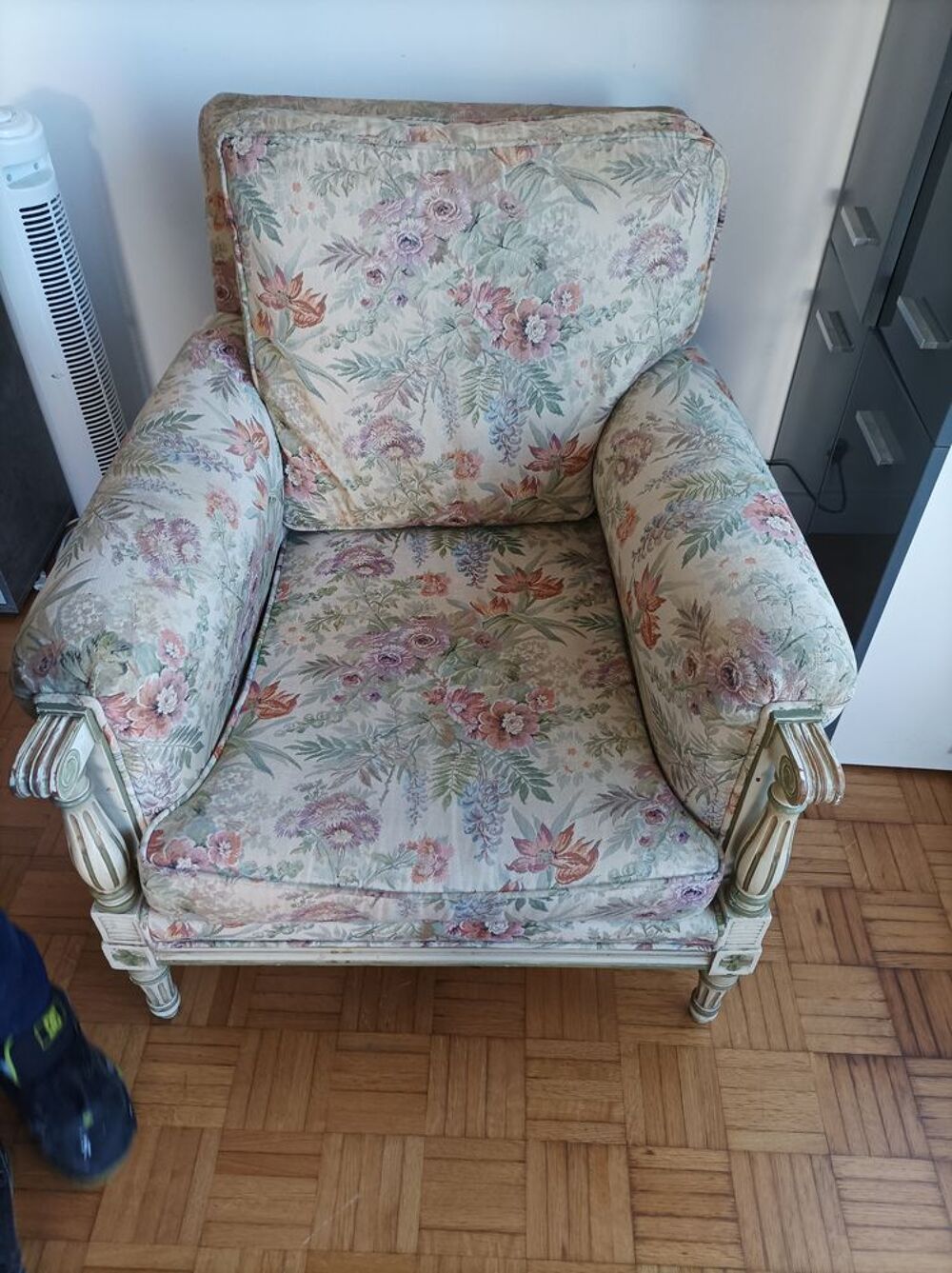 Paire de fauteuils style Louis xvi Meubles