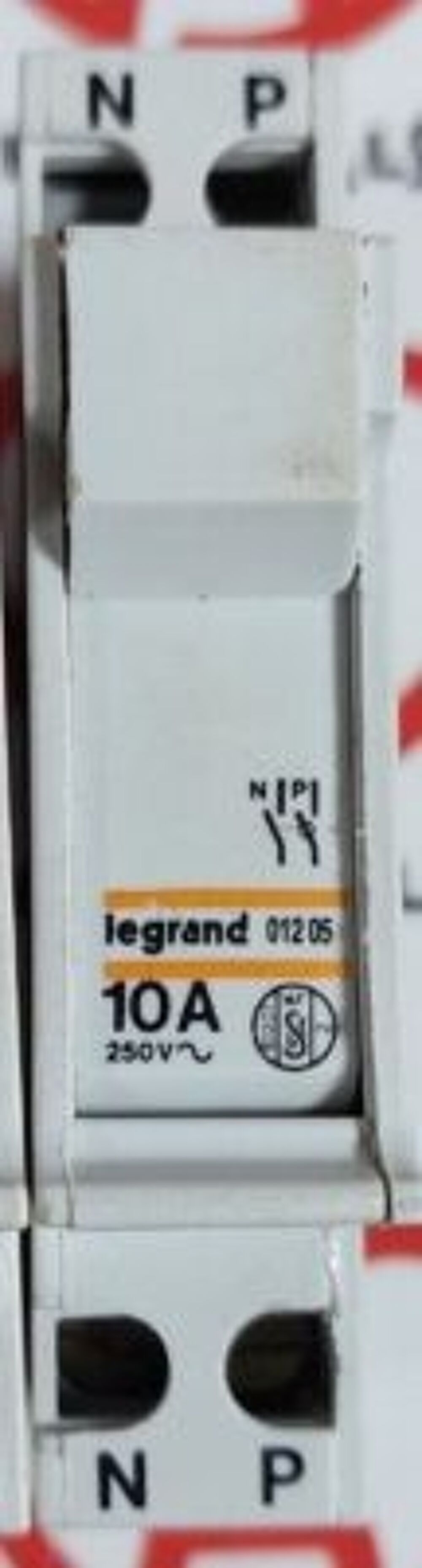 Portes fusibles Legrand 250 volts - 10 / 16 A Bricolage