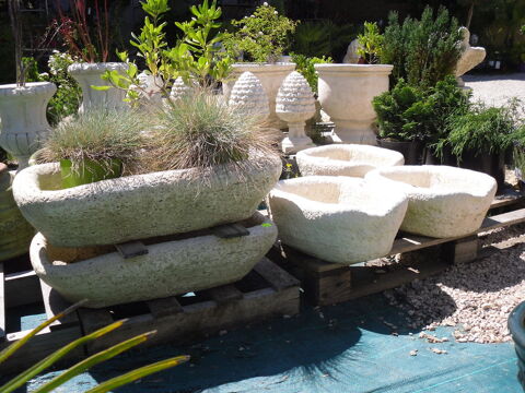 AUGES / VASQUES  TOUTE  TAILLES en pierre reconstitue Boucagnres (32)