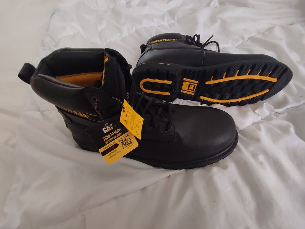 CHAUSSURE BOOTSE (H OU F) taille 43 neuf avec &eacute;tiquettes Chaussures