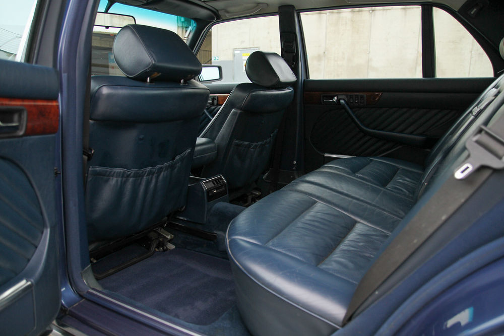560 SEL 1990 occasion 59310 Auchy-lez-Orchies
