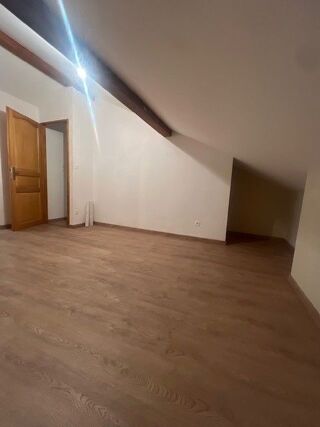  Appartement � louer 5 pi�ces 80 m�