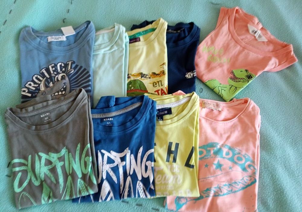 Lot 9 tee-shirts Vtements enfants