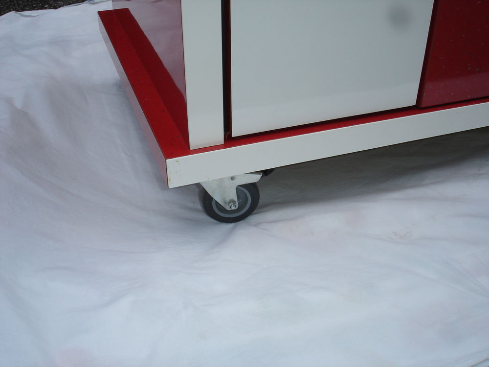 Tr&egrave;s joli MEUBLE en Bois agglo particules HDF Haute densit&eacute;. Meubles
