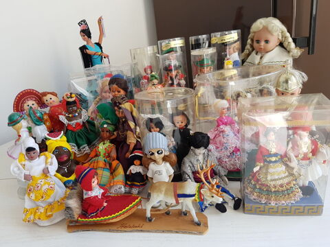 Collection de poupées faites à la main 500 Créteil (94)