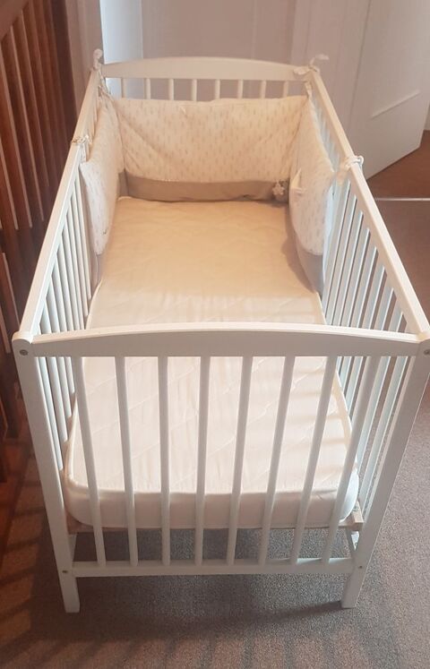 lit b�b�/enfant et table � langer 150 Bagneux (49)